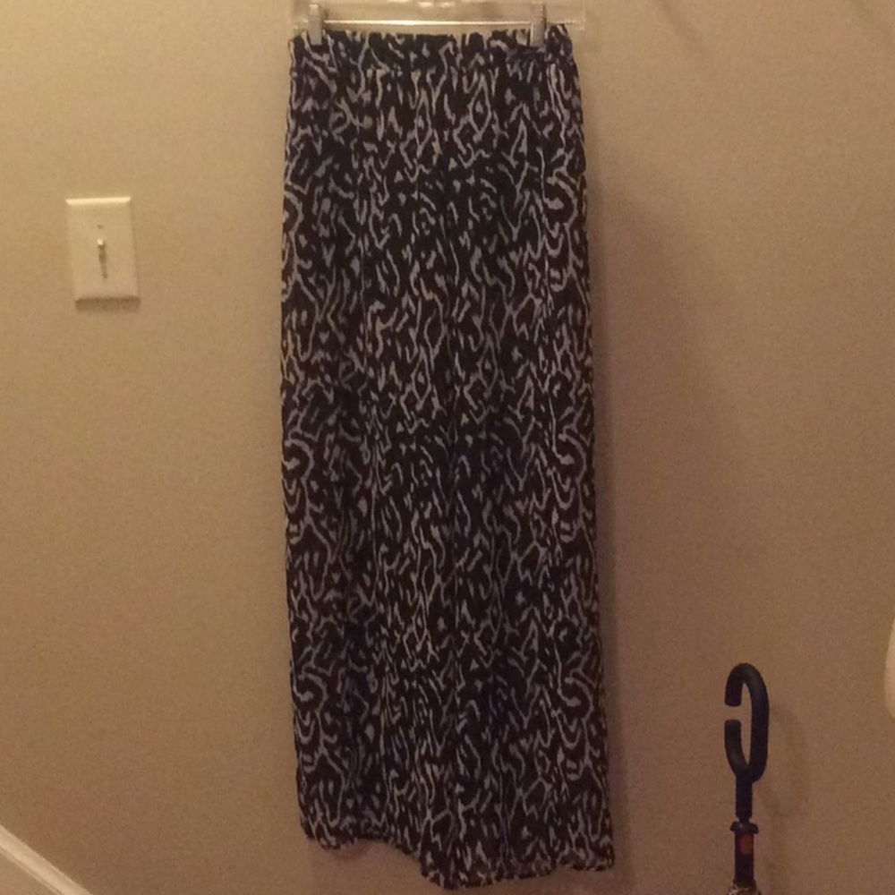 NEW BODYC PALAZZO LEG BLACK & WHITE DESIGN, SMALL